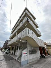 鹿児島市電唐湊線中洲通駅まで徒歩16分