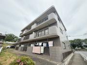 京王線聖蹟桜ヶ丘駅までバス約10分 徒歩1分