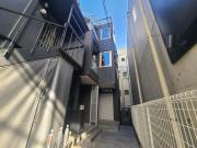 東京メトロ副都心線明治神宮前駅まで徒歩5分