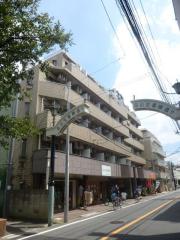 京王線千歳烏山駅まで徒歩4分