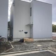 南海泉北線和泉中央駅まで徒歩13分