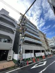 東京メトロ千代田線代々木公園駅まで徒歩1分