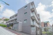 ＪＲ山手線目白駅まで徒歩8分