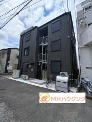 小田急江ノ島線鶴間駅まで徒歩2分