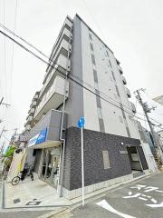 地下鉄御堂筋線新大阪駅まで徒歩8分