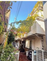 都営大江戸線東新宿駅まで徒歩7分