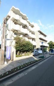 ＪＲ鹿児島本線鹿児島駅まで徒歩9分