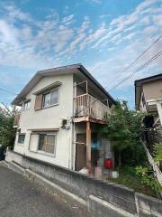 小田急小田原線東海大学前駅まで徒歩20分