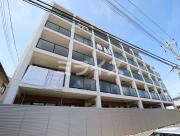 阪急千里線千里山駅まで徒歩18分