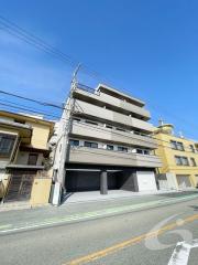 阪急宝塚線雲雀丘花屋敷駅まで徒歩6分