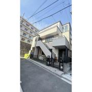 初音町1丁目 貸戸建