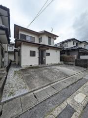 鶴田貸家