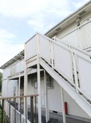 ＪＲ京浜東北・根岸線鶴見駅までバス約9分 徒歩2分