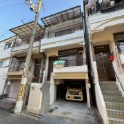 北巣本町 車庫付貸家