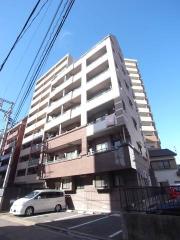 西鉄天神大牟田線西鉄平尾駅まで徒歩7分