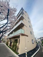 エストゥルース府中