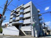 近鉄橿原線橿原神宮前駅まで徒歩3分