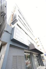 京急本線京急川崎駅までバス約11分 徒歩2分