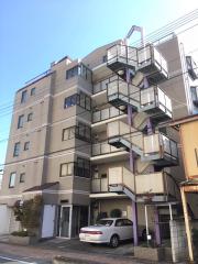 ルミエール川口