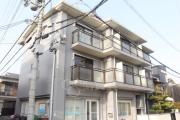 阪急宝塚線石橋阪大前駅まで徒歩14分