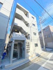 Y′s Court Akabane