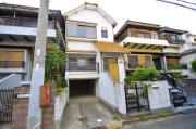 東阪田一戸建て