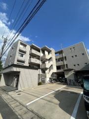 フラット8