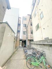 地下鉄四つ橋線花園町駅まで徒歩5分