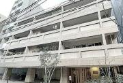 東京メトロ銀座線赤坂見附駅まで徒歩9分