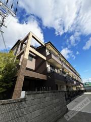 近鉄南大阪線河内松原駅まで徒歩6分