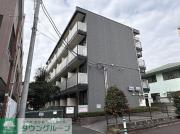 東武伊勢崎・大師線獨協大学前駅まで徒歩4分