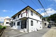 小田急小田原線秦野駅までバス約15分 徒歩2分
