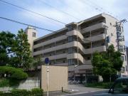 富山地鉄富山市内線広貫堂前駅までバス約17分 徒歩5分