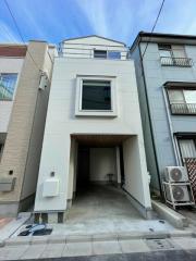 東新小岩3階建て一軒家