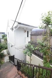 小田急小田原線玉川学園前駅まで徒歩10分