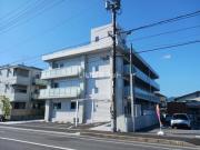 広島電鉄宮島線楽々園駅までバス約8分 徒歩4分