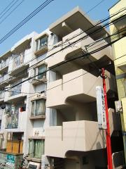 シャトレ東新町