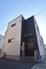 Back Alley B棟