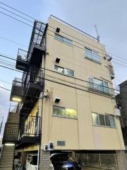 ジェリクルハウス