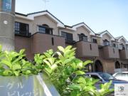 イーグルビレッジA棟