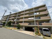 阪急千里線北千里駅までバス約13分 徒歩3分