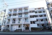 西武狭山線西武球場前駅まで徒歩7分