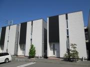 エクリュ稗田中町 C棟