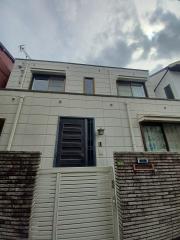 本郷4丁目戸建て