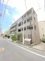 ＪＲ山手線新宿駅まで徒歩11分