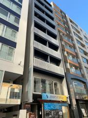 T′S FLAT