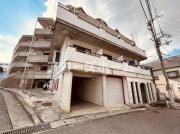 地下鉄西神・山手線伊川谷駅までバス約11分 徒歩6分