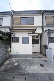 小山南溝町11-65貸家