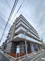 近鉄難波・奈良線河内小阪駅まで徒歩11分