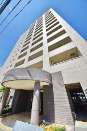 地下鉄箱崎線貝塚駅まで徒歩12分